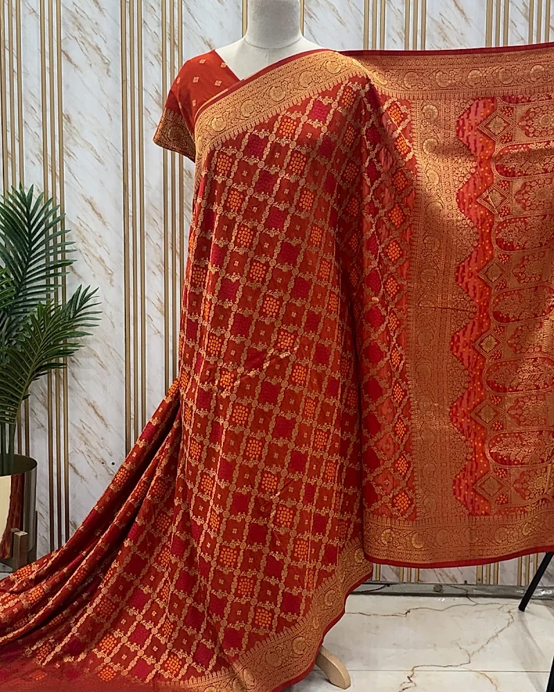 Banarasi Dola (Bandhani Meena) -